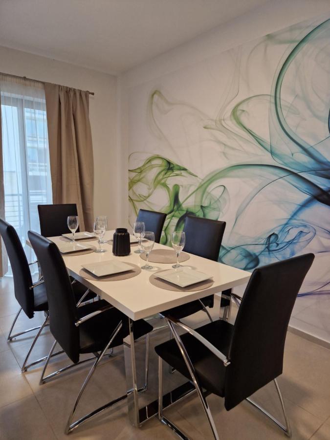 Korzo Suites St. Julian'S Exteriör bild